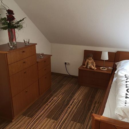 Gästezimmer Hausäckerweg Erlangen Exterior foto