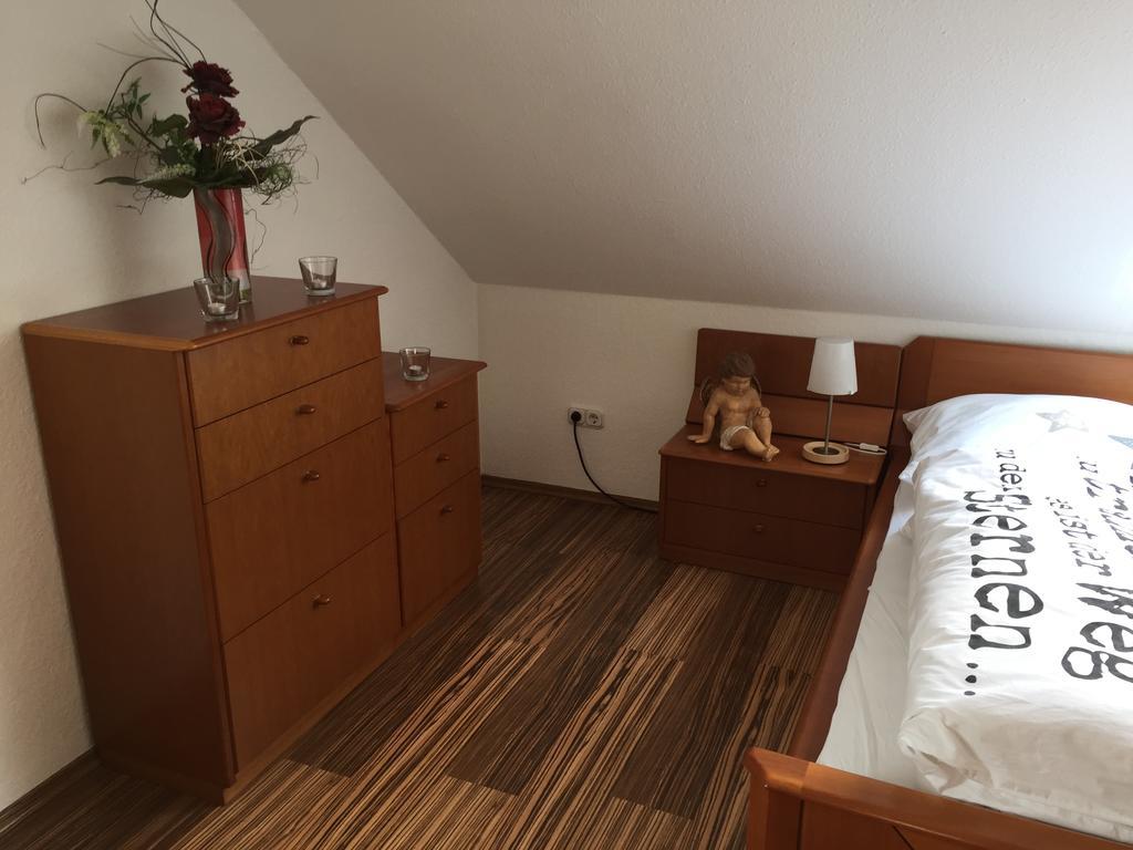 Gästezimmer Hausäckerweg Erlangen Exterior foto